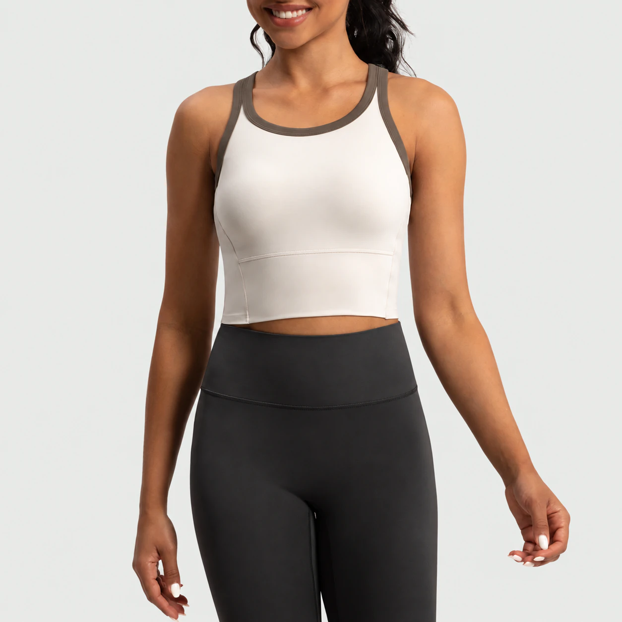 Custom Contrast Trim Yoga Sports Bra High Support Cropped for private label activewear sourcing