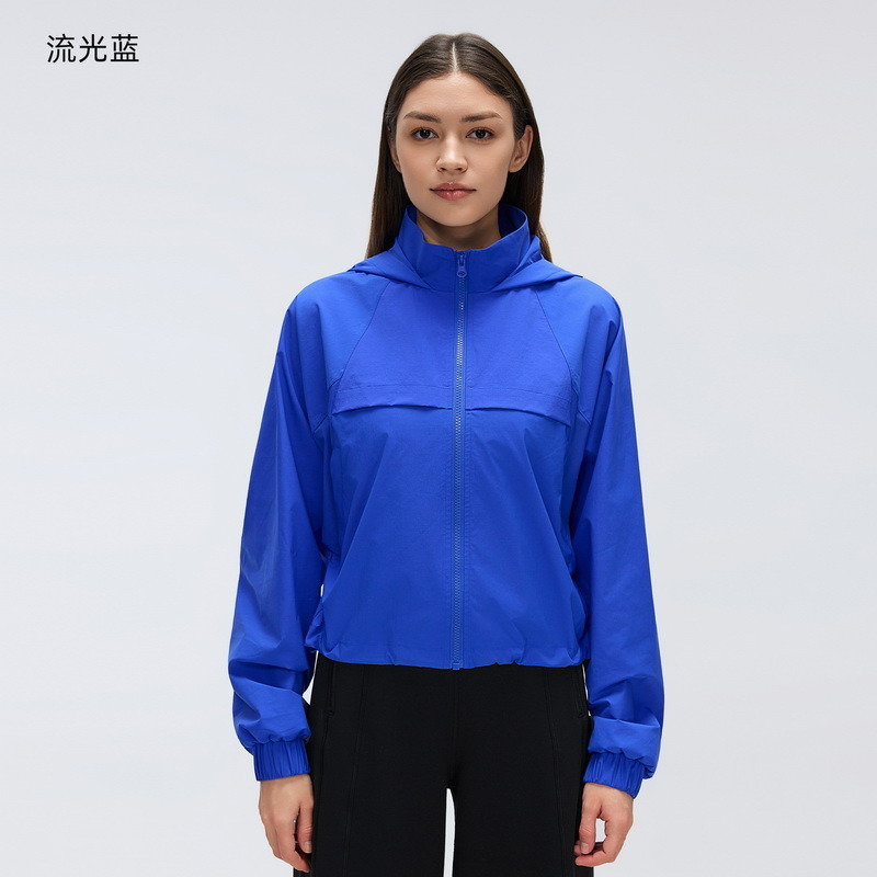 OEM Cropped Hooded Windbreaker Jacket for private label activewear sourcing