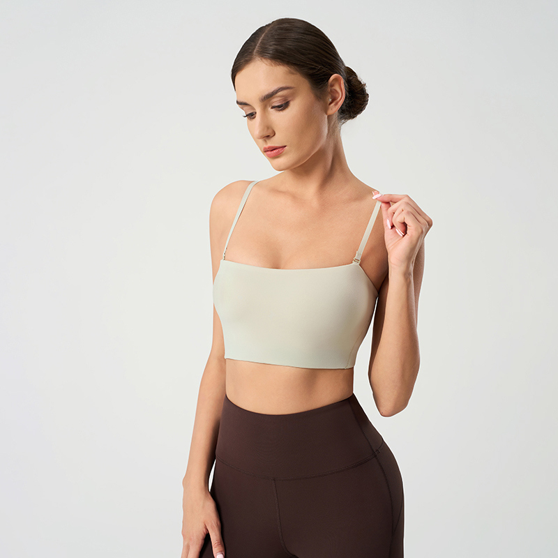 SB-039 Private Label Seamless Bandeau Sports Bra for private label activewear sourcing