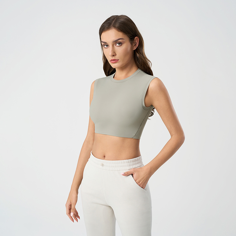 SB-038 White OEM High Neck Crop Sports Bra view 2 for activewear sourcing