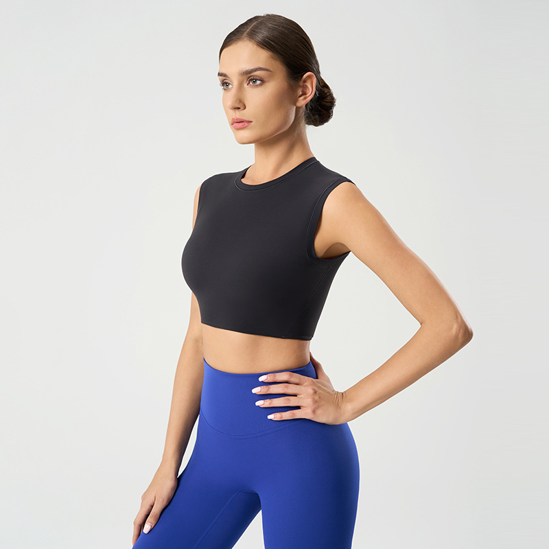 SB-038 OEM High Neck Crop Sports Bra view 3 for activewear sourcing