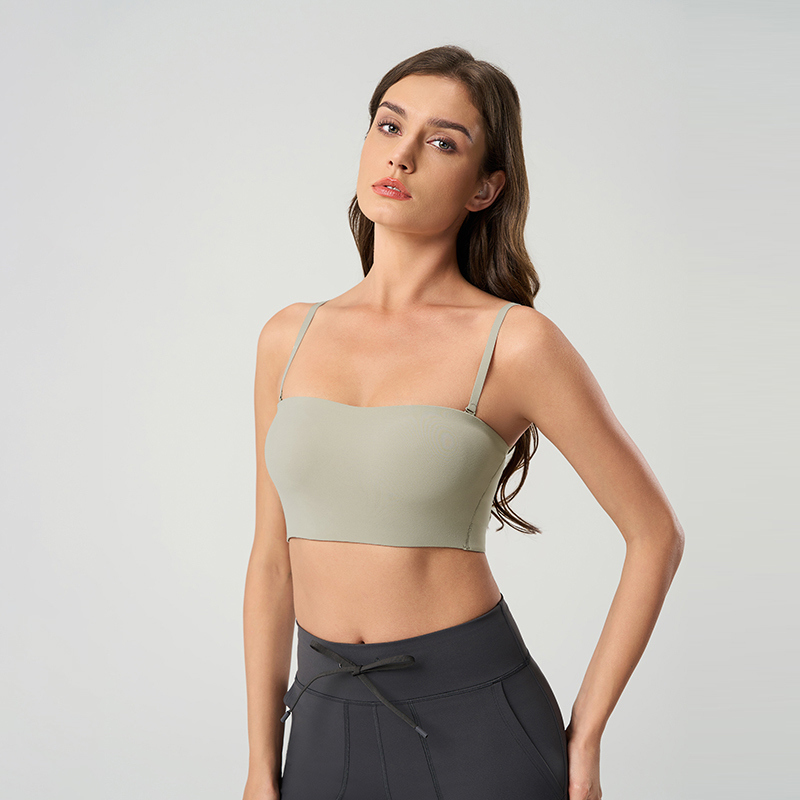 SB-039 Private Label Seamless Bandeau Sports Bra view 3 for activewear sourcing